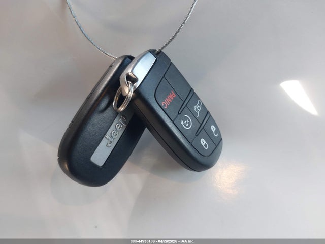 2015 Jeep Grand Cherokee Limited მანქანა იყიდება აუქციონზე, vin: 1C4RJFBG5FC149917, აუქციონის ნომერი: 44935109