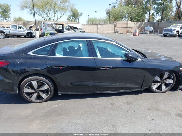 Продажа на аукционе авто 2025 Audi All-new A5 Premium Tfsi Quattro S Tronic, vin: WAU1BCFU4SN092842, номер лота: 44935121