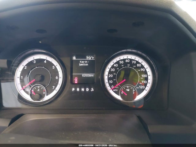 1C6RR7KG4KS632823 RAM 1500 Classic Tradesman 4x4 5&#039;7 Box