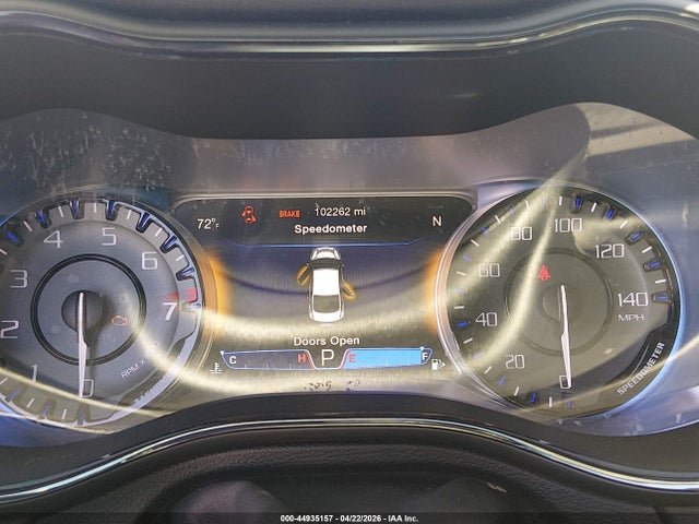 44935157 :رقم المزاد ، 1C3CCCBG7FN739074 vin ، 2015 Chrysler 200 S مزاد بيع