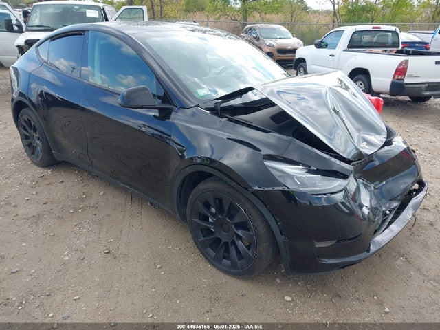 2023 Tesla Model Y Awd/long Range Dual Motor All-wheel Drive მანქანა იყიდება აუქციონზე, vin: 7SAYGDEE1PF667538, აუქციონის ნომერი: 44935165