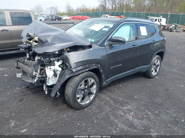44935239 :رقم المزاد ، 3C4NJDCB7JT354853 vin ، 2018 Jeep Compass Limited 4x4 مزاد بيع