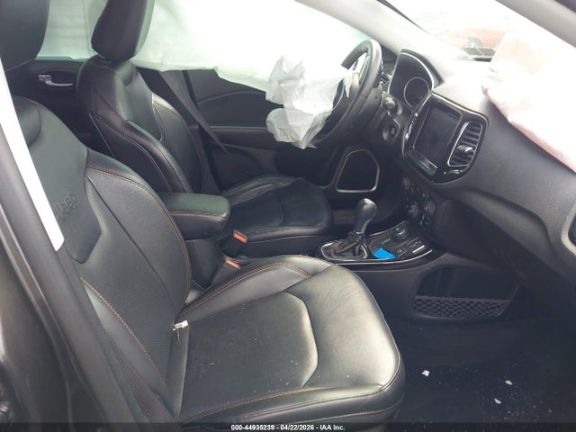 44935239 :رقم المزاد ، 3C4NJDCB7JT354853 vin ، 2018 Jeep Compass Limited 4x4 مزاد بيع