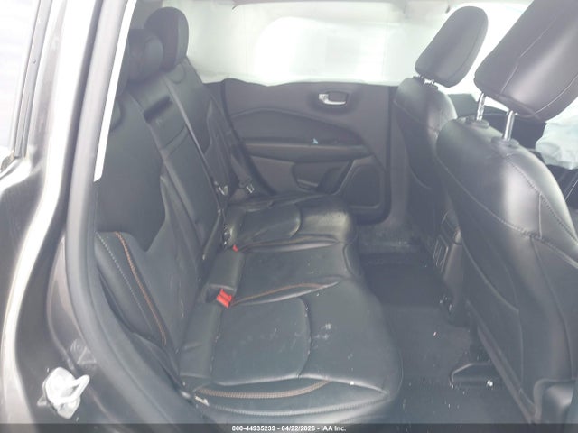 44935239 :رقم المزاد ، 3C4NJDCB7JT354853 vin ، 2018 Jeep Compass Limited 4x4 مزاد بيع