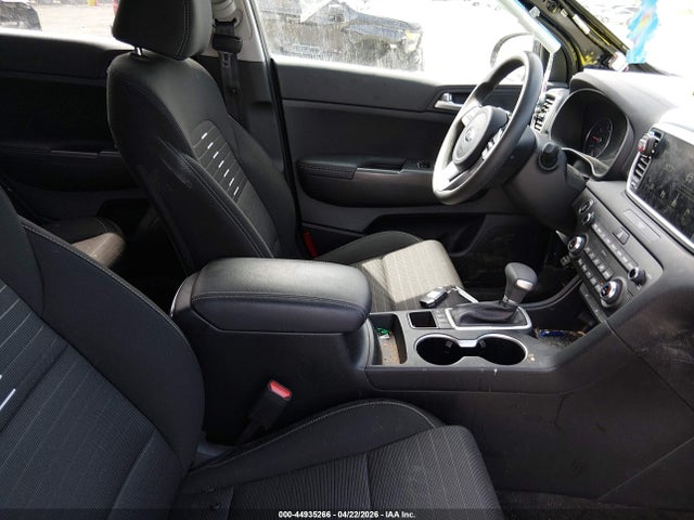 Продажа на аукционе авто 2022 Kia Sportage Lx, vin: KNDPMCAC1N7010208, номер лота: 44935266