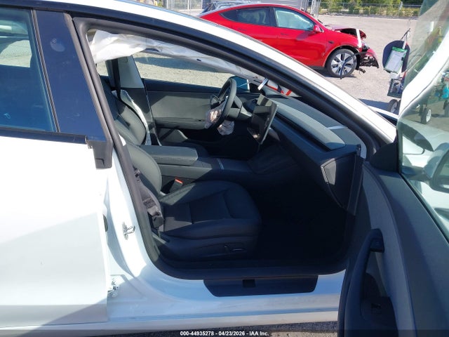 2026 Tesla Model 3 Premium Rear-wheel Drive/rear-wheel Drive მანქანა იყიდება აუქციონზე, vin: 5YJ3E1EA5TF138757, აუქციონის ნომერი: 44935278