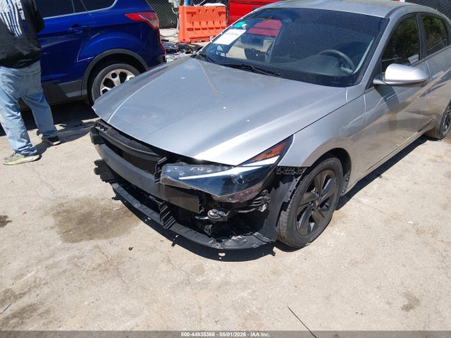 Продажа на аукционе авто 2023 Hyundai Elantra Sel, vin: 5NPLM4AG9PH108425, номер лота: 44935366