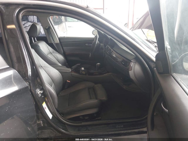 Aukcja sprzedaży 2006 Bmw 330i, vin: WBAVB33556KS36825, numer aukcji: 44935391