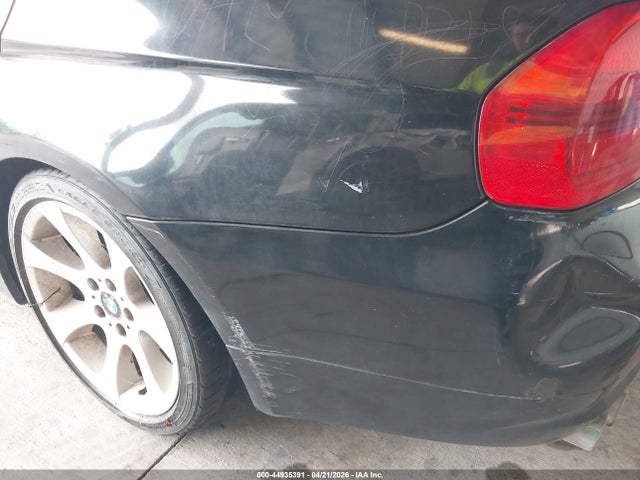 Aukcja sprzedaży 2006 Bmw 330i, vin: WBAVB33556KS36825, numer aukcji: 44935391