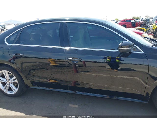 1VWBT7A33EC037046 Volkswagen Passat 1.8t Se