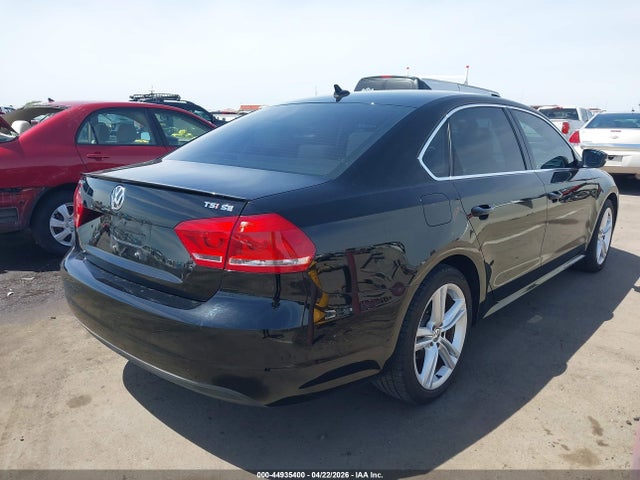 1VWBT7A33EC037046 Volkswagen Passat 1.8t Se