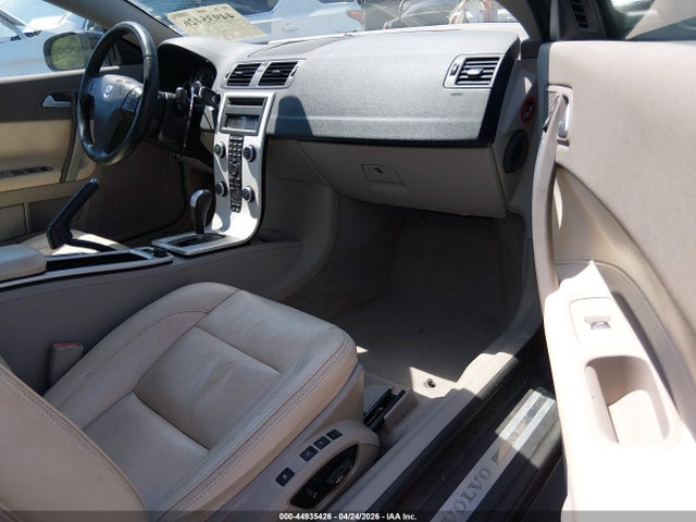 2013 Volvo C70 T5 მანქანა იყიდება აუქციონზე, vin: YV1672MC2DJ142804, აუქციონის ნომერი: 44935426