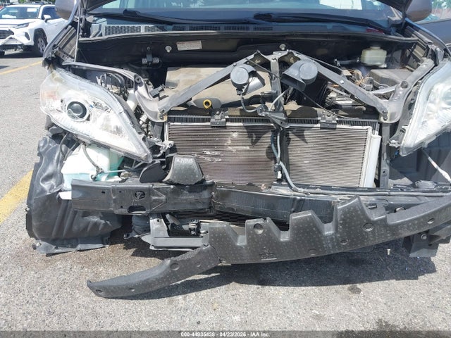 5TDKK3DC8FS592827 Toyota Sienna Le 8 Passenger