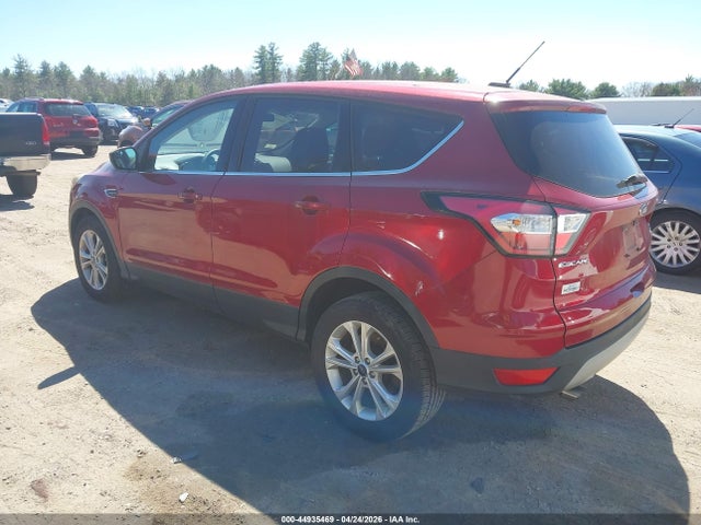 1FMCU9G95HUD91379 Ford ESCAPE SE