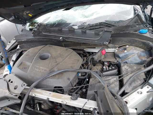 2022 Volvo Xc90 T6 Momentum 6 Passenger მანქანა იყიდება აუქციონზე, vin: YV4A221K0N1844452, აუქციონის ნომერი: 44935477