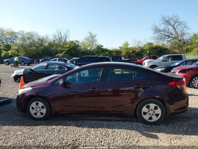 Продажа на аукционе авто 2017 Kia Forte Lx, vin: 3KPFL4A79HE058485, номер лота: 44935484