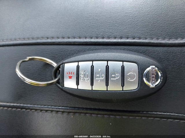 5N1AT2MVXJC745265 Nissan Rogue Sl