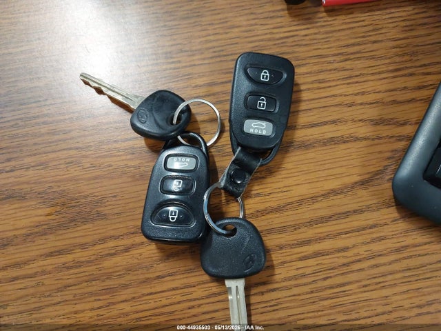 Продажа на аукционе авто 2013 Hyundai Elantra Gls, vin: KMHDH4AE9DU991172, номер лота: 44935503