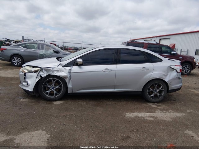 Ford FOCUS SE 2014 1FADP3F20EL349047 Image 14