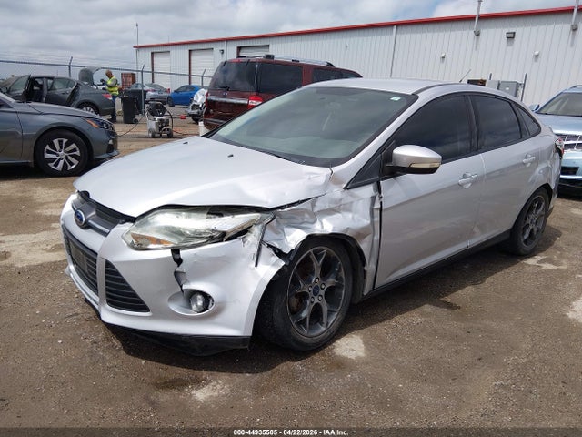 Ford FOCUS SE 2014 1FADP3F20EL349047 Image 2