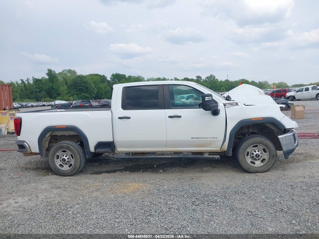 44935531 :رقم المزاد ، 1GT48LE78NF267828 vin ، 2022 Gmc Sierra 2500hd 2wd  Standard Bed Pro مزاد بيع