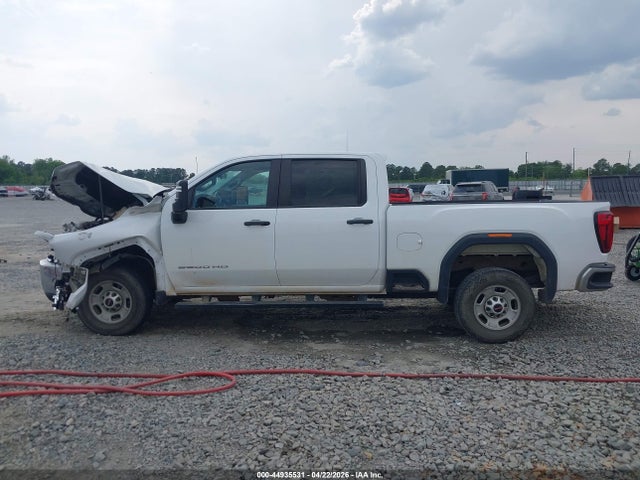 44935531 :رقم المزاد ، 1GT48LE78NF267828 vin ، 2022 Gmc Sierra 2500hd 2wd  Standard Bed Pro مزاد بيع