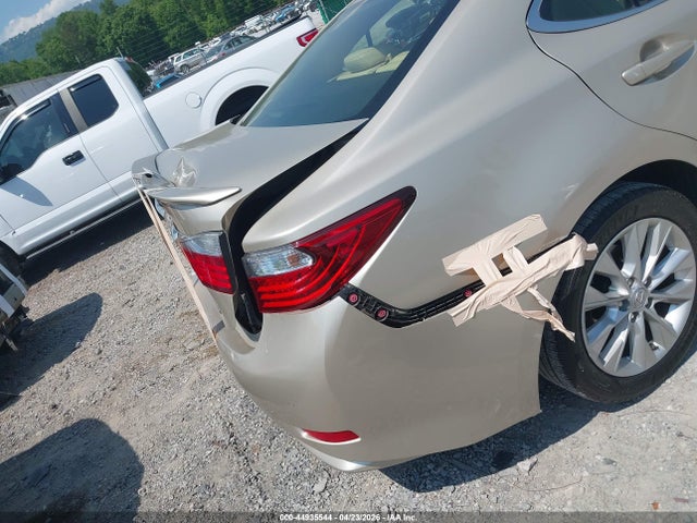 44935544 :رقم المزاد ، JTHBW1GG8D2013068 vin ، 2013 Lexus Es 300h مزاد بيع