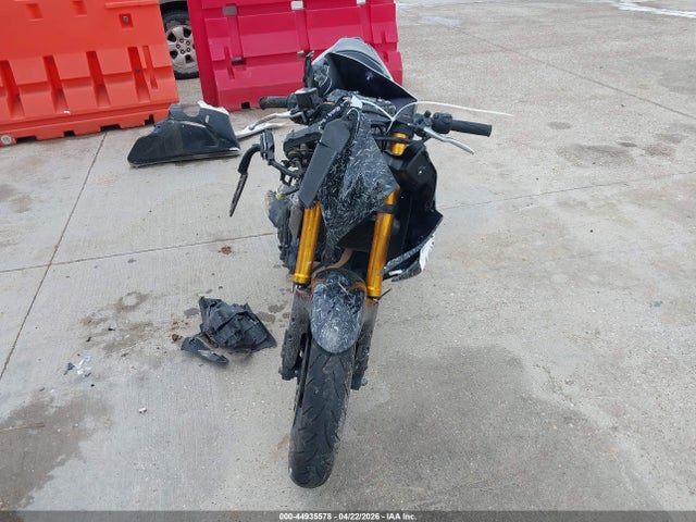 MH3RH18Y2KK002213 Yamaha Yzfr3 A