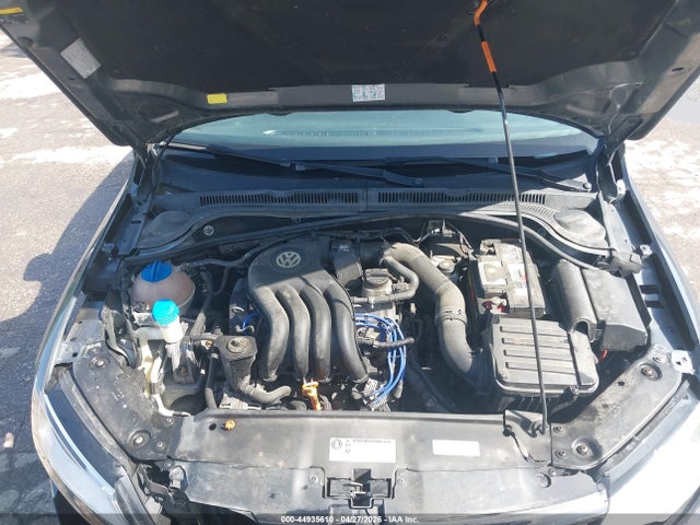 Продажа на аукционе авто 2013 Volkswagen Jetta 2.0l S, vin: 3VW2K7AJ0DM272275, номер лота: 44935610