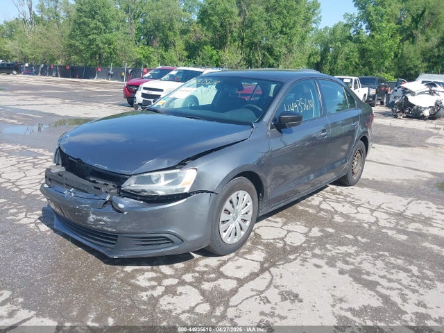 Продажа на аукционе авто 2013 Volkswagen Jetta 2.0l S, vin: 3VW2K7AJ0DM272275, номер лота: 44935610