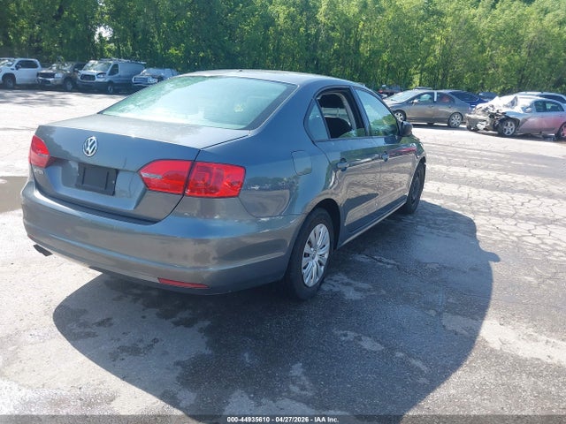 Продажа на аукционе авто 2013 Volkswagen Jetta 2.0l S, vin: 3VW2K7AJ0DM272275, номер лота: 44935610