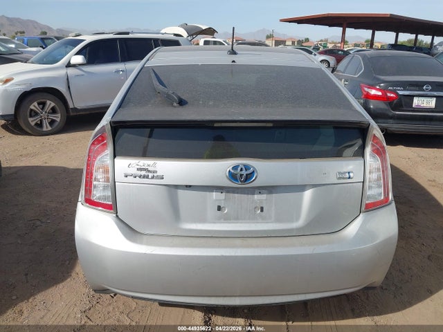 Toyota Prius Three 2015 JTDKN3DU9F0450070 Image 16
