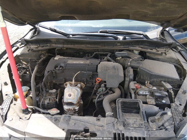 44935627 :رقم المزاد ، 1HGCR2F88DA267643 vin ، 2013 Honda Accord Ex-l مزاد بيع