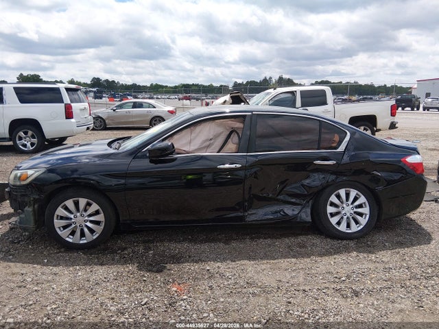 44935627 :رقم المزاد ، 1HGCR2F88DA267643 vin ، 2013 Honda Accord Ex-l مزاد بيع