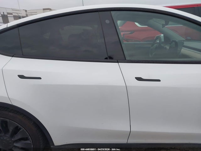 7SAYGDEFXNF524352 Tesla Model Y Performance Dual Motor All-wheel Drive
