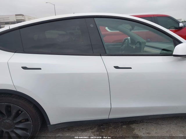 7SAYGDEFXNF524352 Tesla Model Y Performance Dual Motor All-wheel Drive