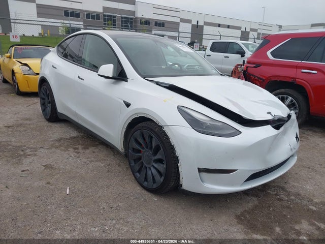 7SAYGDEFXNF524352 Tesla Model Y Performance Dual Motor All-wheel Drive