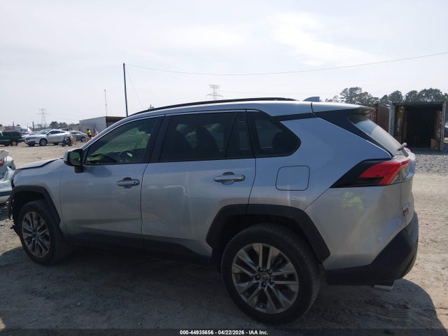 JTMA1RFV8SJ043510 Toyota Rav4 Xle Premium