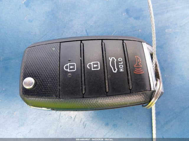 2020 Kia Rio S მანქანა იყიდება აუქციონზე, vin: 3KPA24AD8LE322789, აუქციონის ნომერი: 44935657