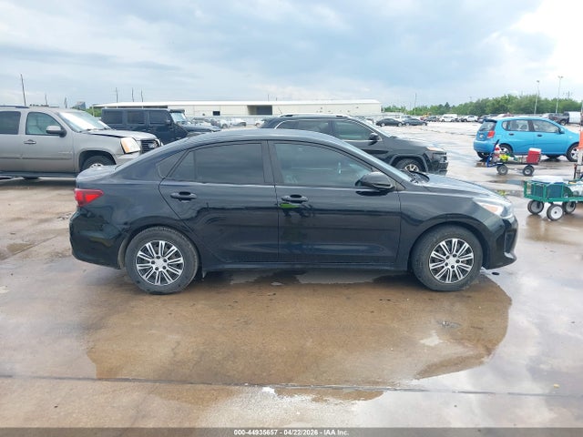 2020 Kia Rio S მანქანა იყიდება აუქციონზე, vin: 3KPA24AD8LE322789, აუქციონის ნომერი: 44935657