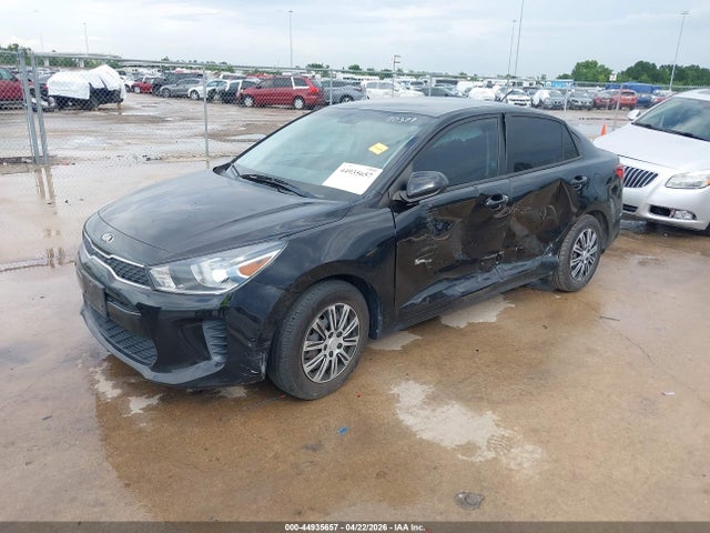 2020 Kia Rio S მანქანა იყიდება აუქციონზე, vin: 3KPA24AD8LE322789, აუქციონის ნომერი: 44935657