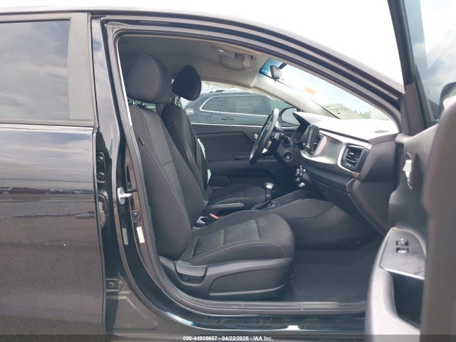 2020 Kia Rio S მანქანა იყიდება აუქციონზე, vin: 3KPA24AD8LE322789, აუქციონის ნომერი: 44935657