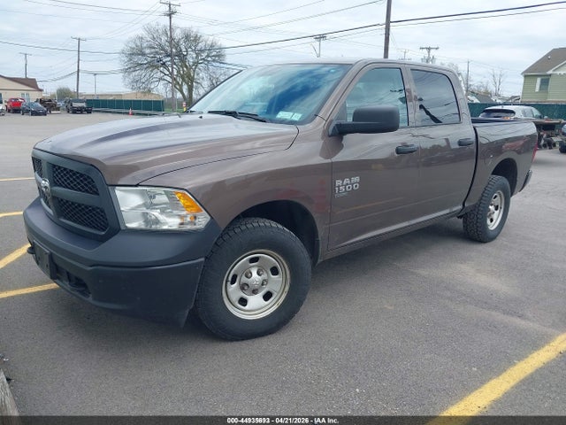 44935693 :رقم المزاد ، 1C6RR7KG6MS581280 vin ، 2021 Ram 1500 Classic Tradesman  4x4 5'7 Box مزاد بيع