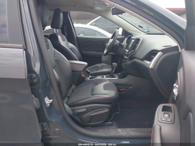 2016 Jeep Cherokee Trailhawk მანქანა იყიდება აუქციონზე, vin: 1C4PJMBS5GW199216, აუქციონის ნომერი: 44935725