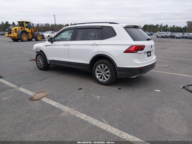 Продажа на аукционе авто 2018 Volkswagen Tiguan 2.0t S, vin: 3VV0B7AX9JM119633, номер лота: 44935726