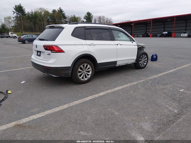 Продажа на аукционе авто 2018 Volkswagen Tiguan 2.0t S, vin: 3VV0B7AX9JM119633, номер лота: 44935726