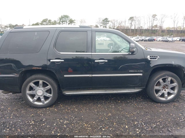 Продаж на аукціоні авто 2010 Cadillac Escalade Luxury, vin: 1GYUKBEF7AR258947, номер лоту: 44935763