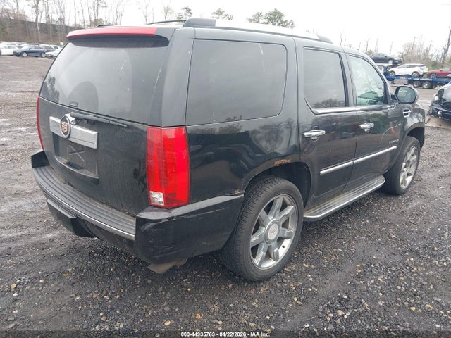 Продаж на аукціоні авто 2010 Cadillac Escalade Luxury, vin: 1GYUKBEF7AR258947, номер лоту: 44935763