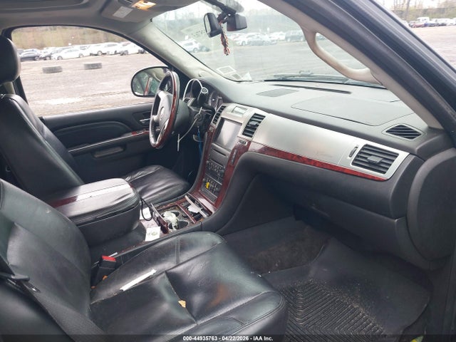 Продаж на аукціоні авто 2010 Cadillac Escalade Luxury, vin: 1GYUKBEF7AR258947, номер лоту: 44935763