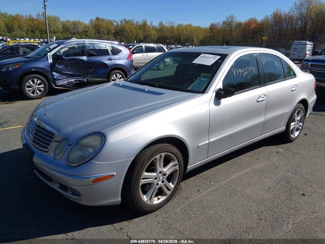 44935779 :رقم المزاد ، WDBUF87J56X203851 vin ، 2006 Mercedes-benz E 350 4matic مزاد بيع